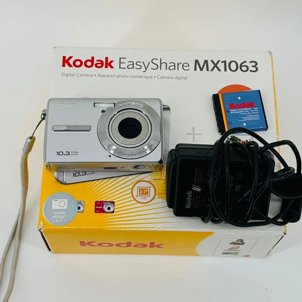 Kodak EasyShare MX1063 Digital Camera Silver Compact w Box Parts Only